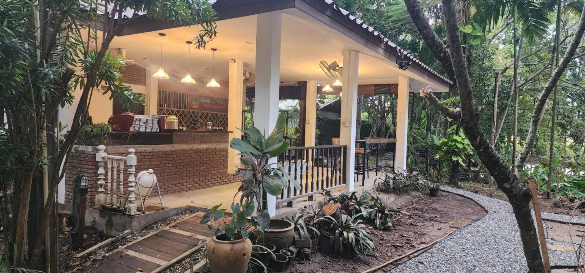 Tung Tong Homestay & Camping Mae Rim Extérieur photo