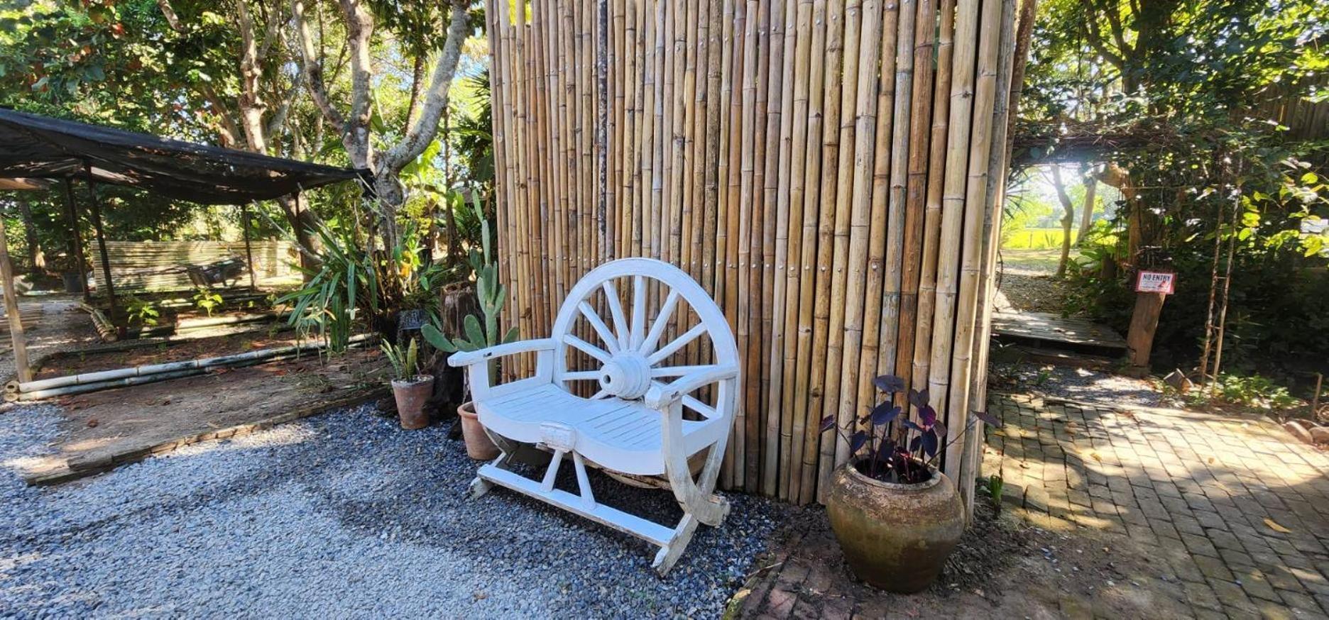 Tung Tong Homestay & Camping Mae Rim Extérieur photo